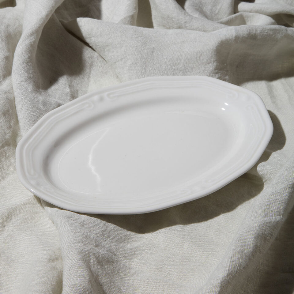 ΠΙΑΤΕΛΑ ΟΒΑΛ ATHÉNÉE ΠΟΡΣΕΛΑΝΙΝΗ ΑΝΑΓΛΥΦΗ 25cm WHITE