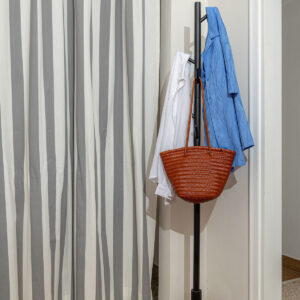 ΚΑΛΟΓΕΡΟΣ ΡΟΥΧΩΝ 8 ΘΕΣΕΩΝ ΞΥΛΙΝΟΣ ΜΑΥΡΟΣ