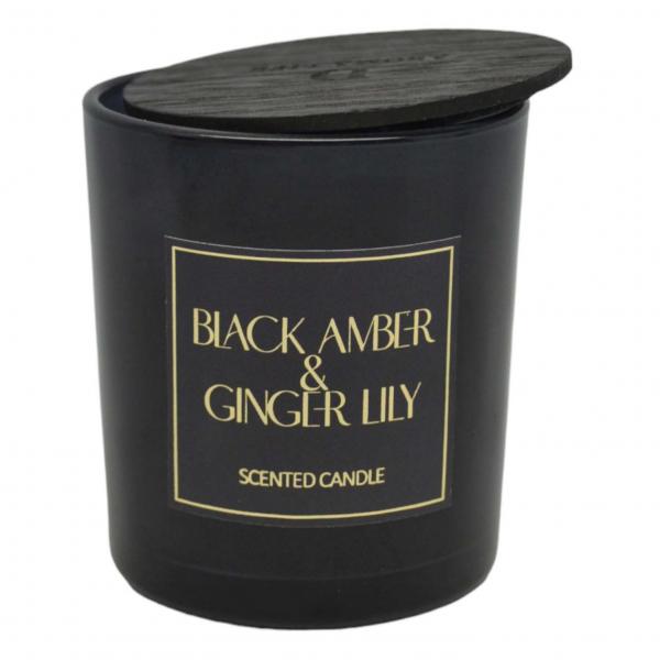 ΑΡΩΜΑΤΙΚΟ ΚΕΡΙ BLACK AMBER & GINGER LILY ΣΕ ΓΥΑΛΙΝΟ ΔΟΧΕΙΟ ΜΕ ΚΑΠΑΚΙ 7x7x7,8εκ.