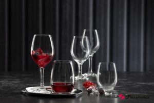 AMBER WINE FT 460CC H:21.6CM D:9CM P/288 SB3.OB24. (sm)