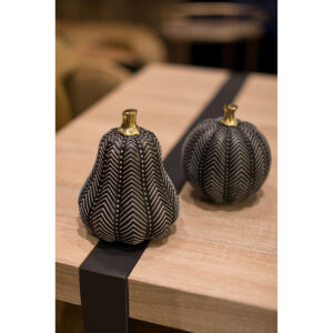 PUMKIN ΔΙΑΚΟΣΜΗΤΙΚΗ ΚΟΛΟΚΥΘΑ 13x13x14 POLYRESIN ΜΑΥΡΟ ΛΕΥΚΟ