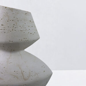 LOOMA III ΒΑΖΟ 28.5x15.5x34.5 RESIN ΜΠΕΖ